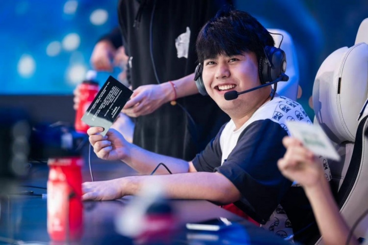 对抗中体验 对抗中体验