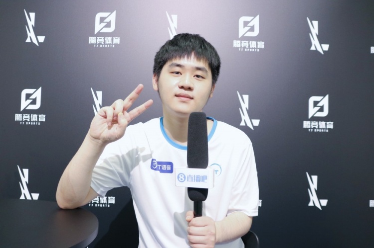 青岛队上演 青岛队上演