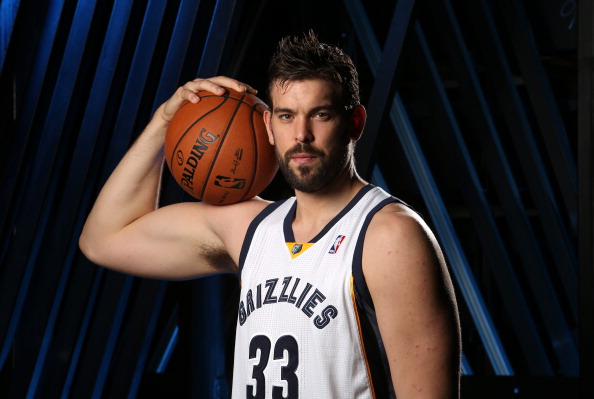 青岛队上演 青岛队上演